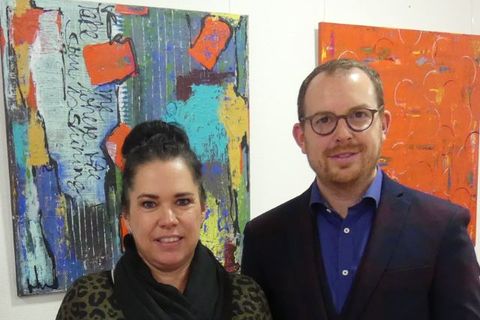 Michaela Werner wurde von Bürgermeister Helge Viehweg für 25 Jahre im öffentlichen Dienst geehrt. Fotos:Gemeinde