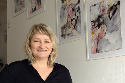 Antia Plein stellt ausgewählte Werke im Rathaus Conweiler aus.