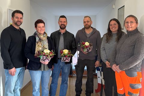Stellvertretend für Bürgermeister Helge Viehweg hießen Benedikt Lorsch (Fachbereichsleitung Zentrale Dienste und Bürgerservice), Nadja Krich (Abteilungsleitung Personal) und Barbara Rabold (Gruppenleitung Techn. Dienste) alle herzlich willkommen.