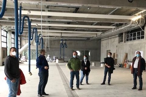 An unterschiedlichen Tagen besuchten die Gemeinderät*innen die Baustelle. Fotos: Gemeinde