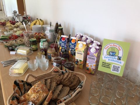 Die Steuerungsgruppe lädt zum fairen Frühstück am Samstag, 19. Sepetember ein.