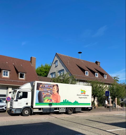 Während der Baustelle finden Sie "Emma" oberhalb der Schwarzwald Apotheke.