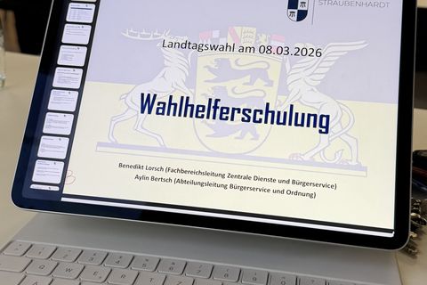 Rund 100 Wahlhelfende haben in dieser Woche an Schulungen für die Urnen- und Briefwahlbezirke teilgenommen.