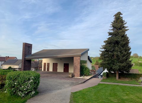Aussegnungshalle in Ottenhausen