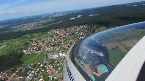 Über den Wolken, muss die Freiheit wohl grenzenlos sein ...